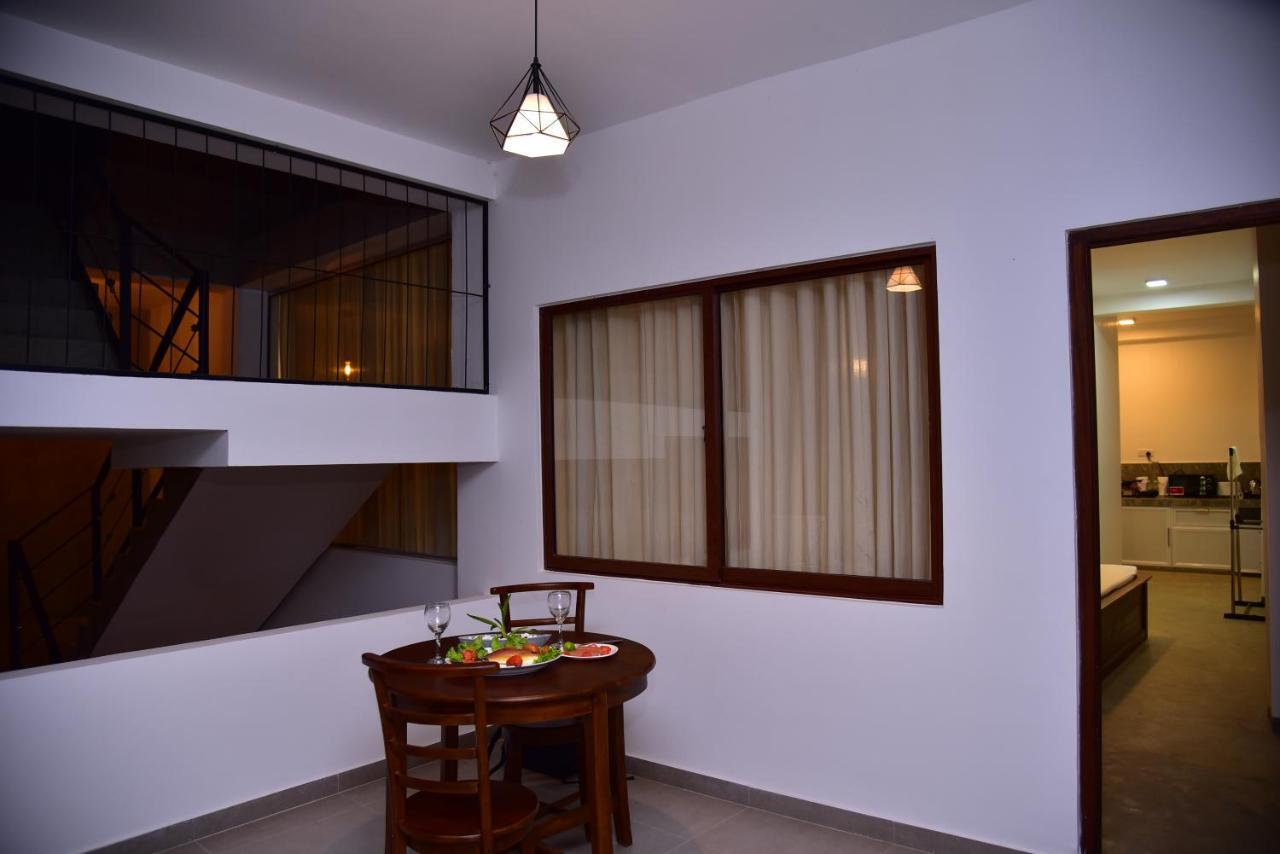 Lily Holiday Apartments Hikkaduwa Exterior photo